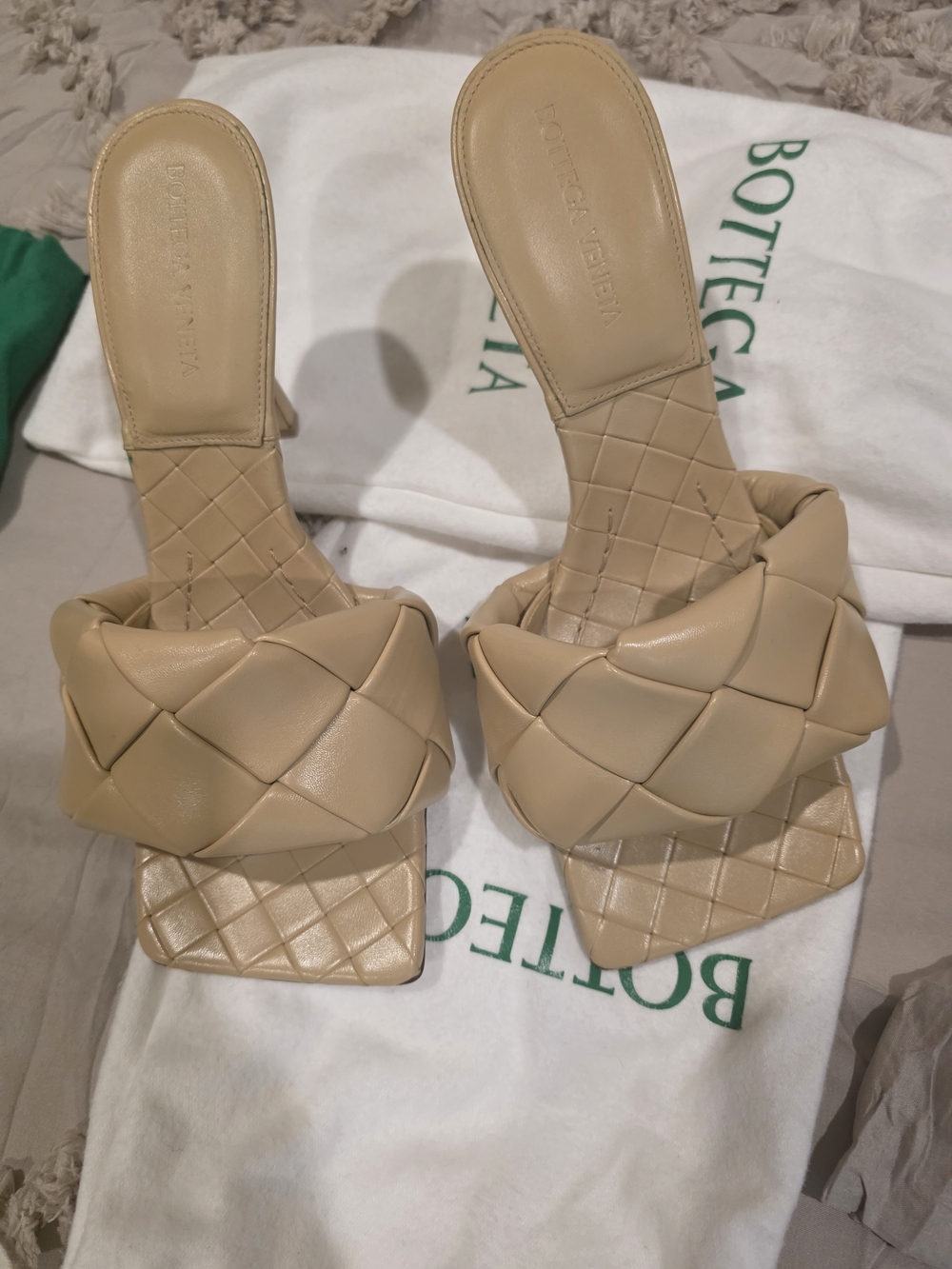 Bottega Veneta Beige Lido Intrecciato Mule Sandal